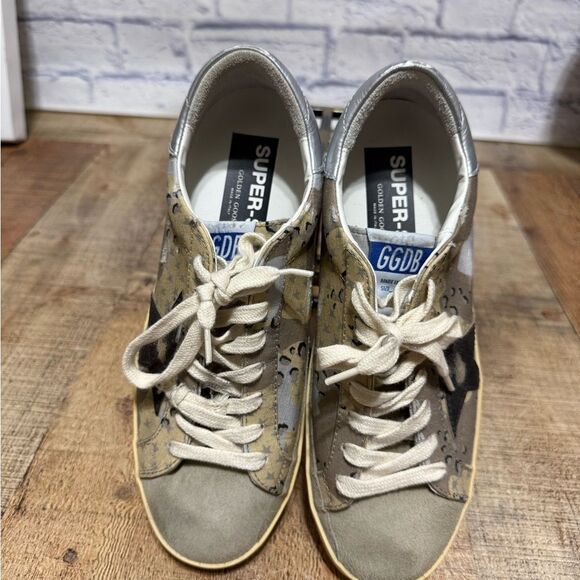 GOLDEN GOOSE
Super-Star Beige Camo Print Low Top Sneaker hard to find - Picture 7 of 16